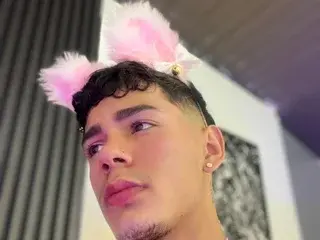 Streamate Adult Webcam of AlexHottie