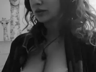 Streamate Free Porn Cam of KelliAsstronomi