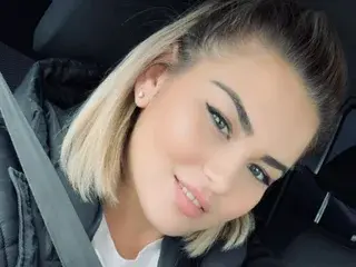 Streamate Free Live Porn of HugeBoobsErin