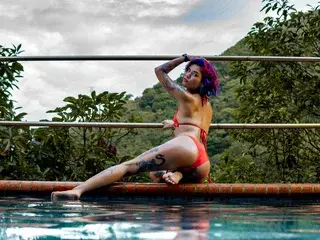 Streamate Sex Cam of orianaasaenz