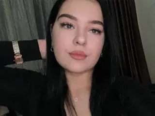 Streamate Live Sex Cam of MadameSin