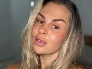 Streamate Live Sex of ClaraXVale