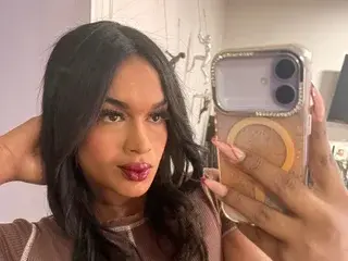 Streamate Nude Webcam of Mariia_Victoria