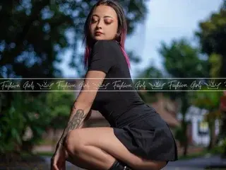 Streamate Free Porn Cam of SarahCastro