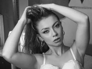 Streamate Live Sex Cam of SusieWilliams