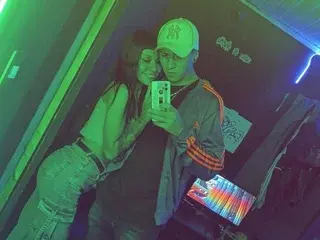 Streamate Private Sex Chat of COUPLE25_33