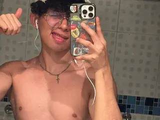 Streamate Best Webcam of lyan_twink