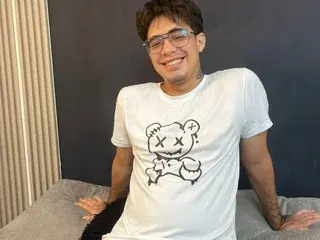 Streamate Private Sex Chat of ZeusTrys