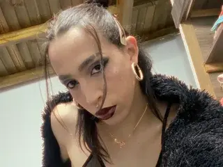 Streamate Live Sex Cam of pamelaat2200