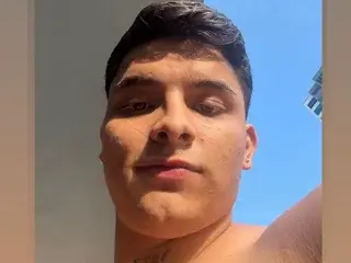 Streamate Adult Webcams of Andyvibes19