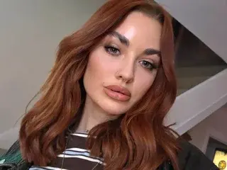 Streamate Live Sex Cam of Graceyymay