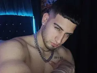 Streamate Best Webcam of GiomarReyesX