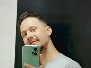 Streamate Live Sex Cam of EljorgeHot