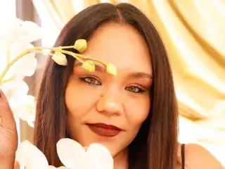 Streamate Free Porn Cam of SexyPradaxx21
