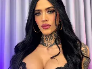 Streamate Free Porn Cam of crystal_evains