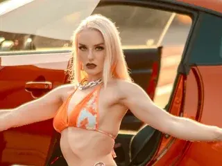 Streamate Live Porn of SilverCouture