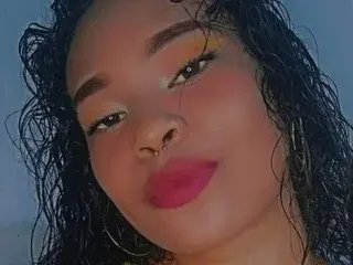 Streamate Sex Cam of andrea_cutte