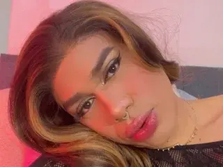 Streamate Watch Live Sex Cams of rousexmarrie