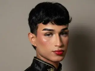Streamate Live Porn of OmiVelet