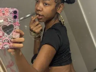Streamate Live Sex of Mya_Marabella