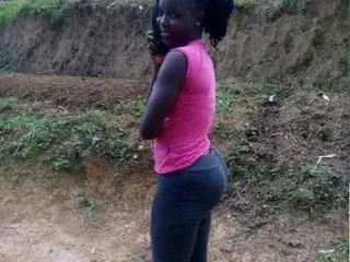 Streamate Adult Webcam of Petite_ebony19