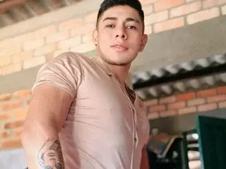 Streamate Adult Webcam of Frank33