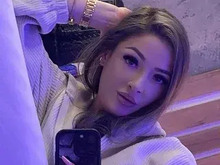 Streamate Adult Video Chat of Izza_Bella