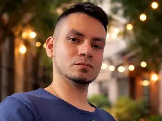 Streamate Live Sex Cam of RickAdams