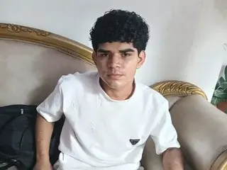 Streamate Sex Cam of BentleyRoss