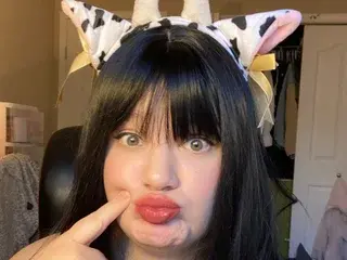 Streamate Free Live Porn of MilkMaidClem