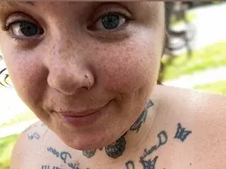 Streamate Adult Webcam of LittleLadyRain