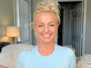 Streamate Sex Cam of HollyKennedy