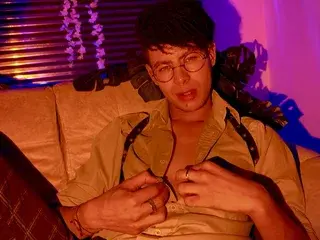 Streamate Best live sex cam show of ThiiagoSaeenz