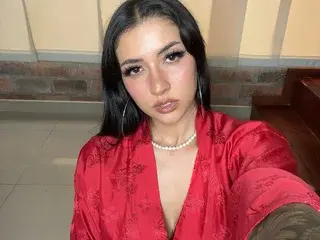 Streamate Watch Live Sex Cams of NahomiHerrera