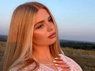 Streamate Watch Live Sex Cams of Firefly18