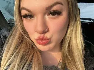 Streamate Live Sex Cam of Dreamgrl25