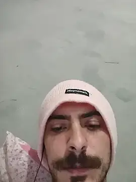 Stripchat Sex Cam of Johnnyworld19