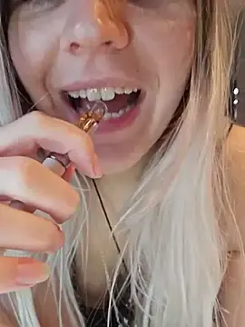 Stripchat Sex Chat of ScarletsWeb