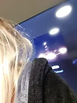 Stripchat Live Porn of ScarletsWeb