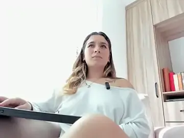 Stripchat Free Live Porn of Alice_Mirren