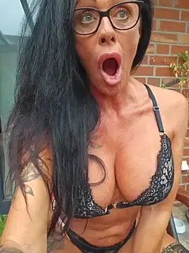 Stripchat Private Sex Chat of Misses-Cougar