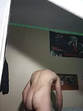Stripchat Sex Cam of Titiladinguerie13