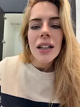Stripchat Adult Webcams of oliviafranciis