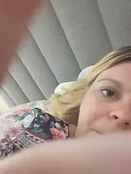 Stripchat Nude Webcam of pinkieMilfPUSY