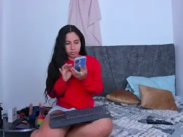 Stripchat Sex Cam of bella-black