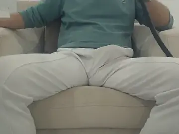 Stripchat Adult Webcam of masterxmonster