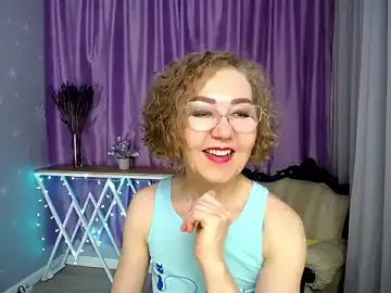 Stripchat Live Sex Cam of queen_a_n_i