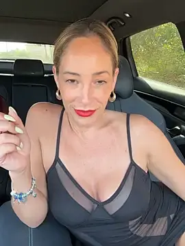 Stripchat Free Live Porn of SweetAlegra_