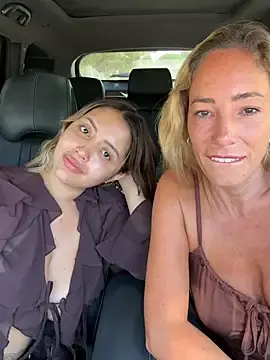 Stripchat Watch Live Sex Cams of SweetAlegra_
