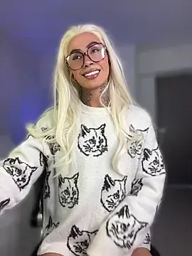 Stripchat Best live sex cam show of miss_tatiana_